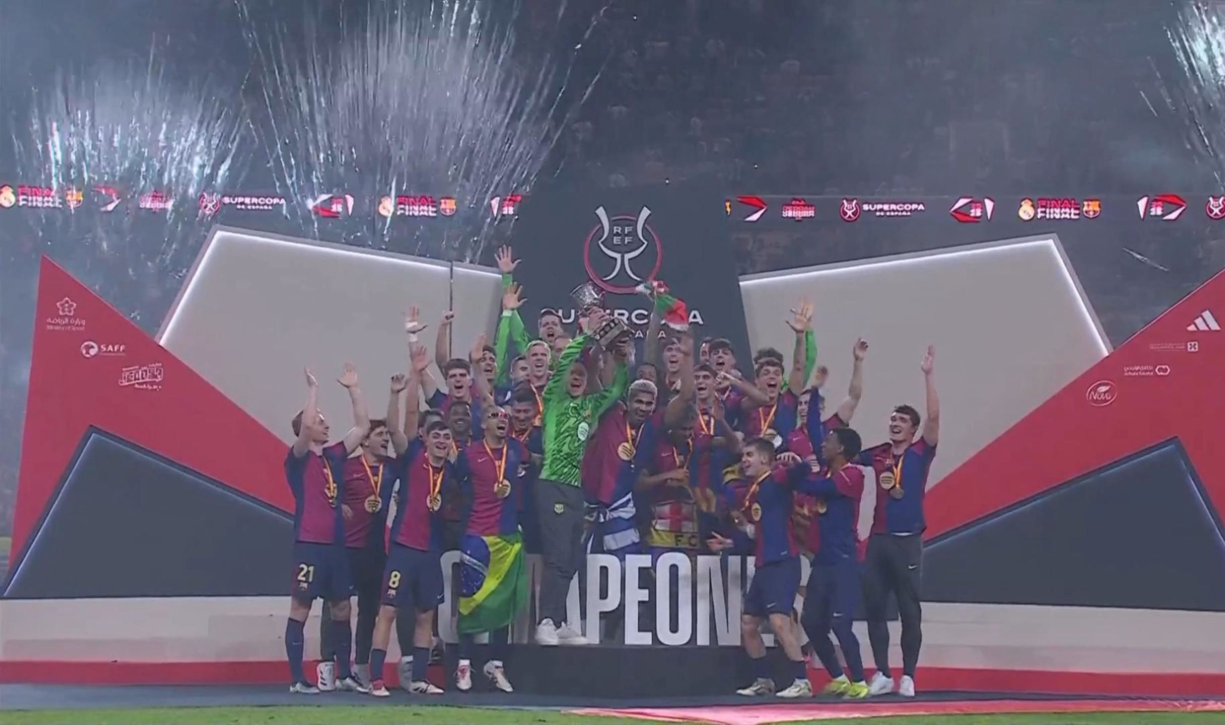 最想“偷师”队友的哪种特质？泽林斯基：姆希塔良的足球智慧