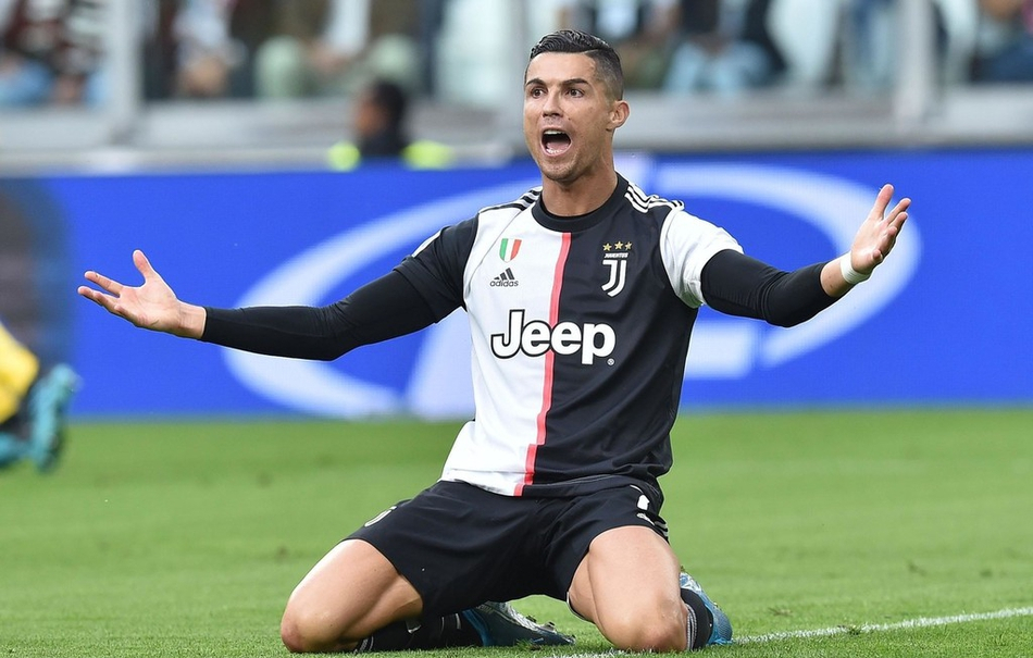 手感不错！杨瀚森首节空接+勾手+三分，得到10分2板1助