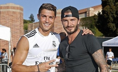 2分，又是2分！顶薪中锋被34岁老将羞辱，球迷嘲讽：这表现真的可以