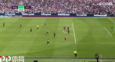 NBA焦点战：湖人客场逆转掘金,