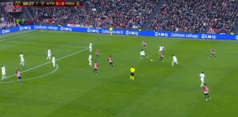 雷速西甲评选：双响+读秒绝杀，黄潜新星莫里罗当选第14轮MVP