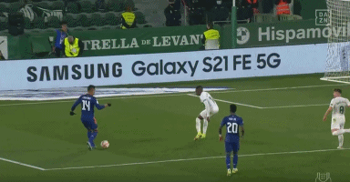 剑南春｜尤文2-1逆转卡利亚里，伊尔迪兹双响，弗拉霍维奇伤退