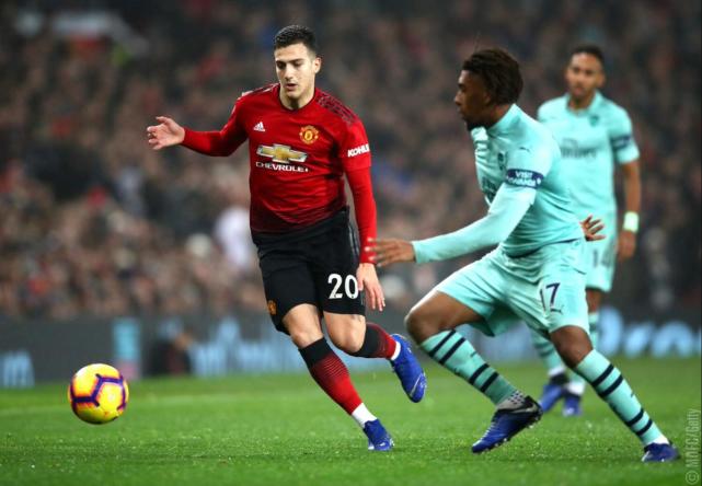 梅州客家因财务危机降级，未能延续奇迹，暴露中国足球现实困境。