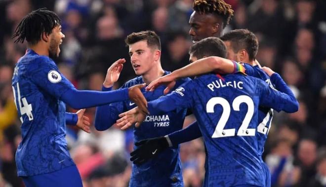 埃弗顿球员手球未被判点球，桑德兰球迷愤怒