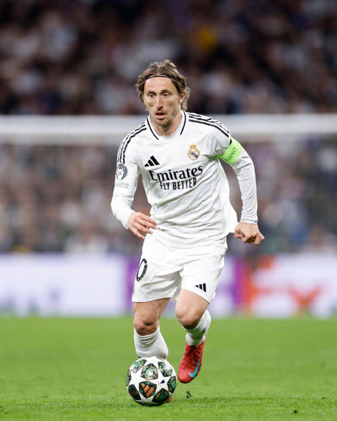 斯基拉：加图索现场考察米兰19岁左后卫巴尔泰萨吉