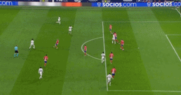 维斯塔潘起步良好暂时领跑，皮亚斯特里过掉诺里斯上至第2