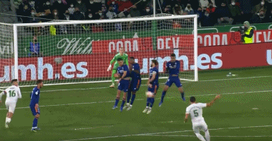 阿斯：伊萨克缺席利物浦赛前合练，将错过对阵皇马欧冠焦点战